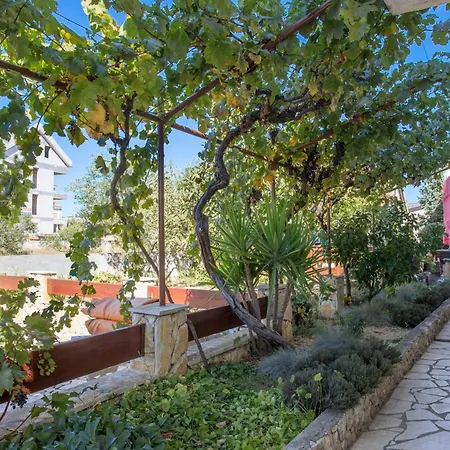 Apartament By The Sea - 20077 Rogoznica (Sibenik-Knin)