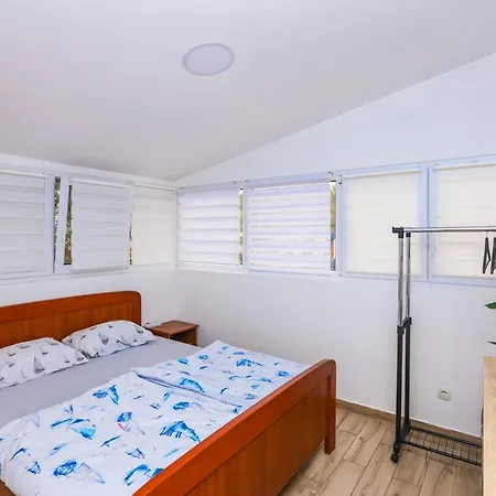 By The Sea - 20077 * Rogoznica (Sibenik-Knin)